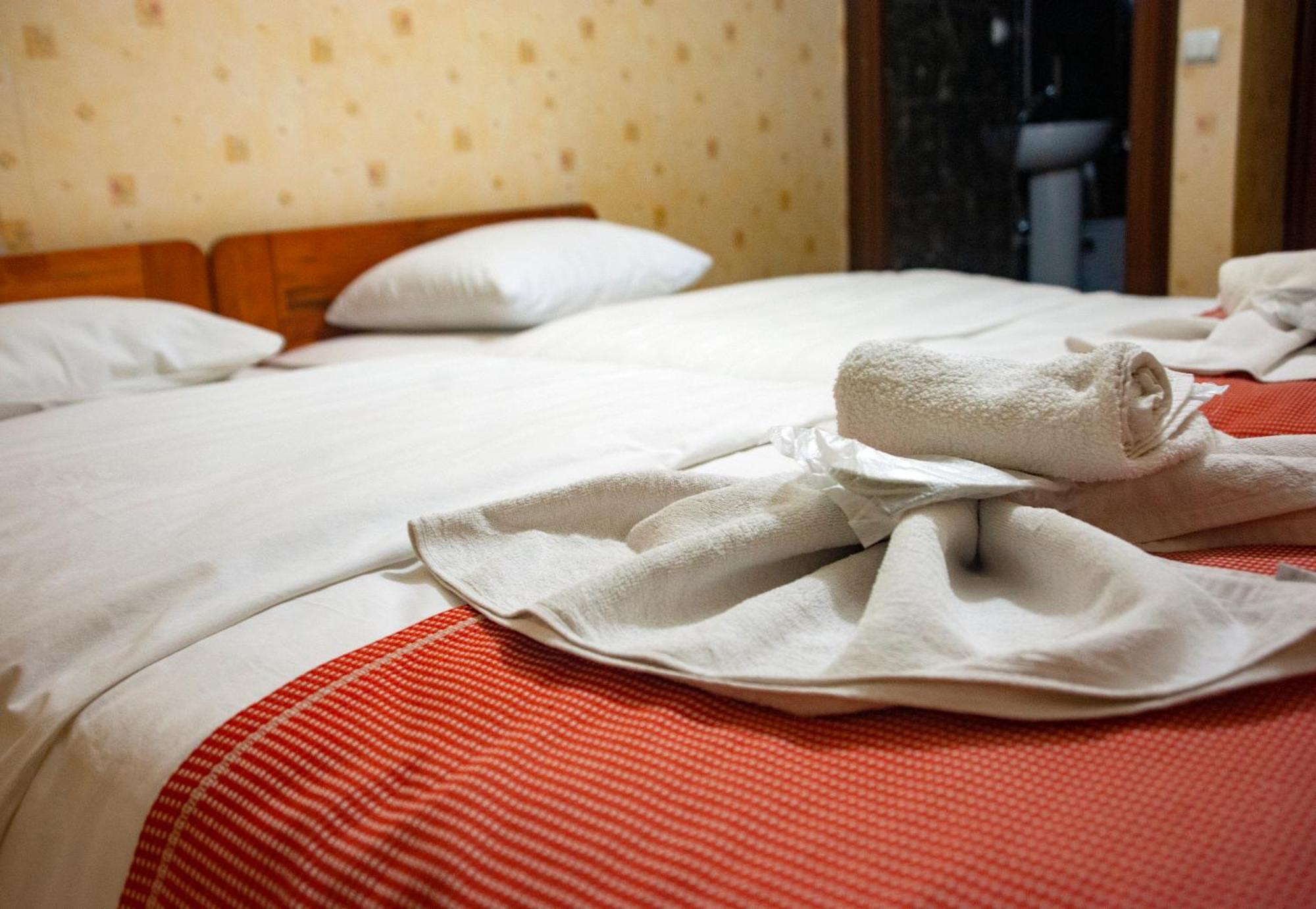 Istanbul Irish Hotel Buitenkant foto
