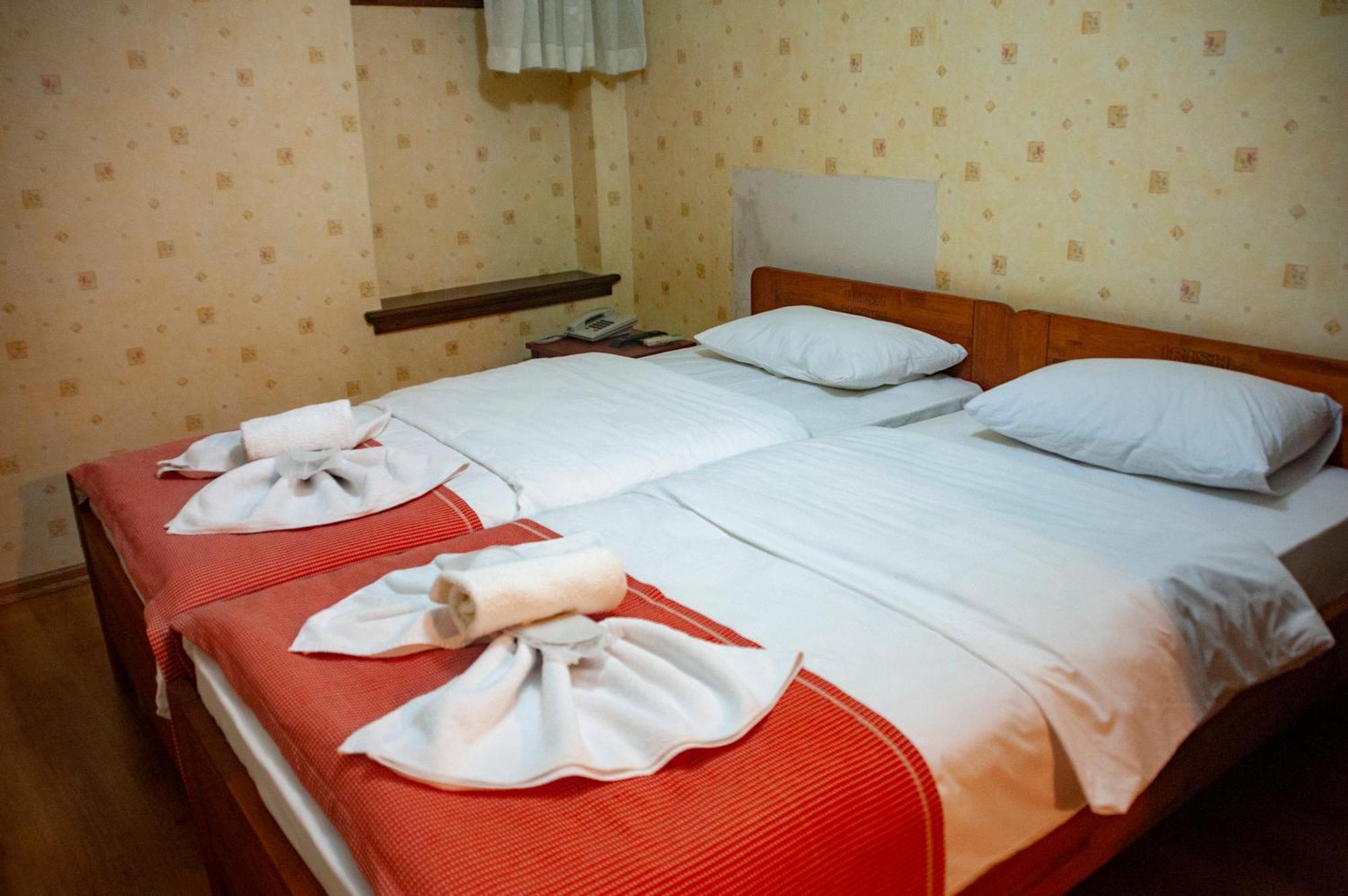 Istanbul Irish Hotel Buitenkant foto